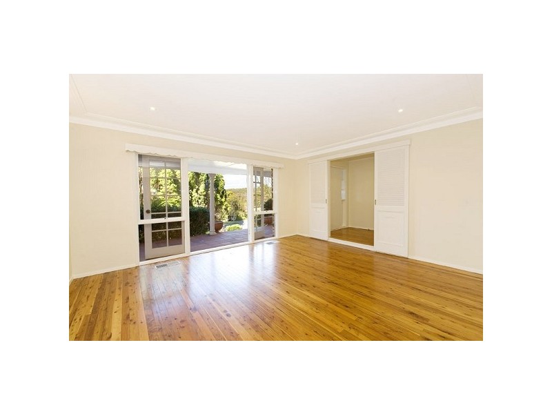 8 Snowden Place, St Ives NSW 2075