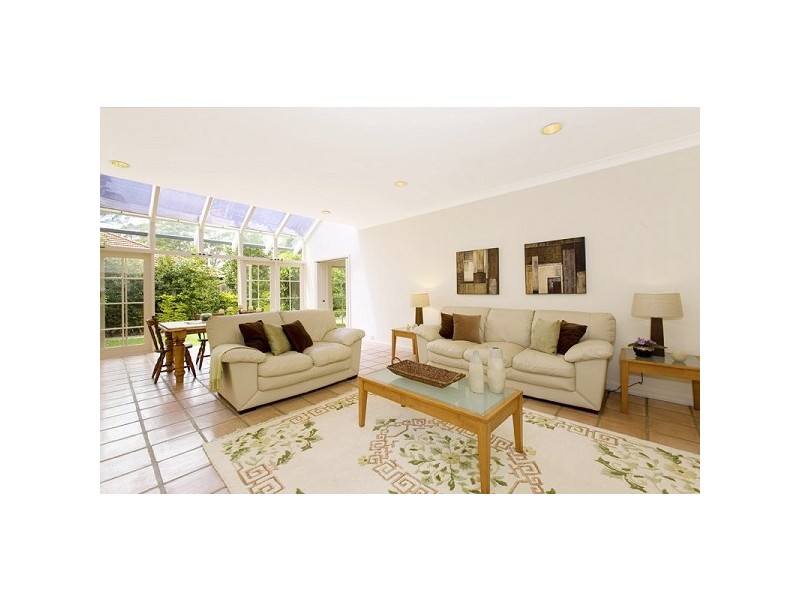 18 Hastings Road, Warrawee NSW 2074