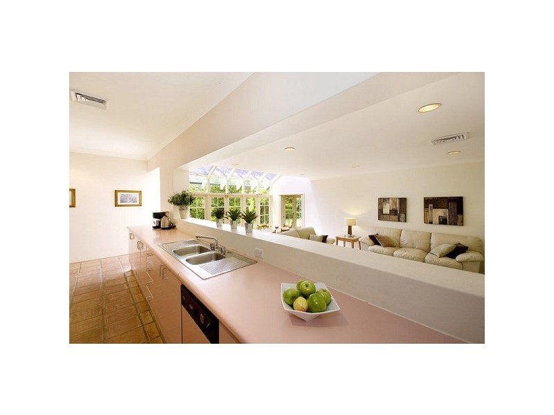 18 Hastings Road, Warrawee NSW 2074