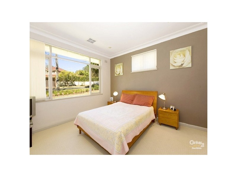 72 The Chase Road, Turramurra NSW 2074