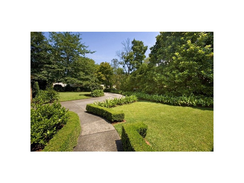 4 Scott Place, St Ives NSW 2075