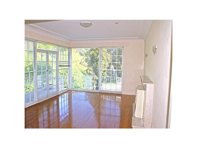 40 Shinfield Avenue, St Ives NSW 2075
