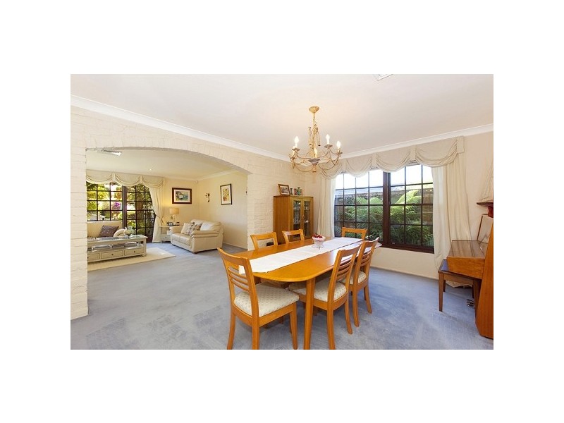 24 Oxley Avenue, St Ives NSW 2075