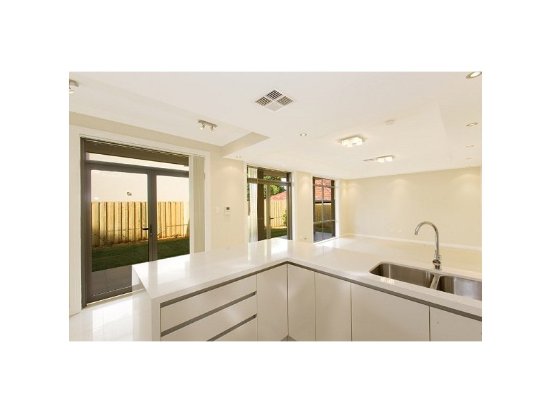 17 Porters Lane, St Ives NSW 2075