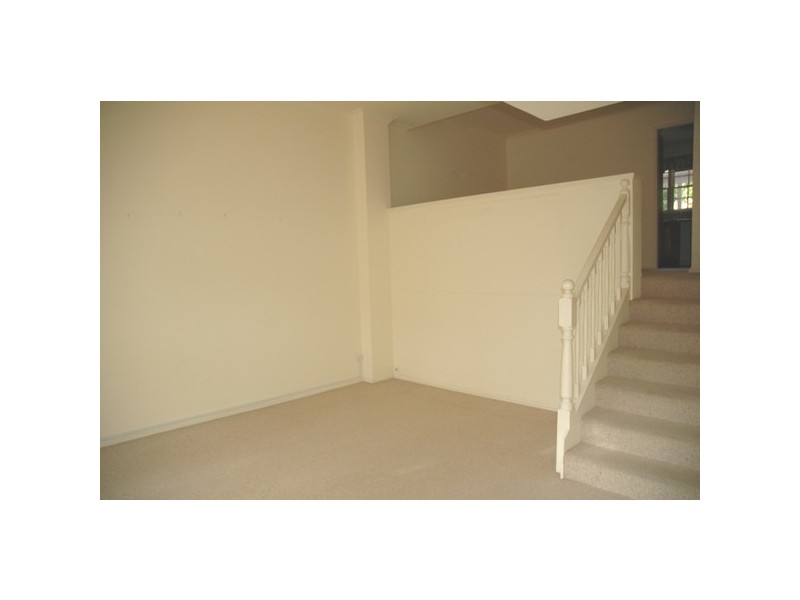 2/5 Cowan Road, St Ives NSW 2075