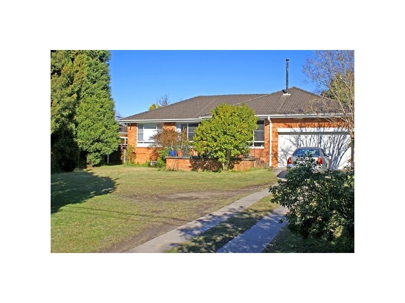 10 Toolang Road, St Ives NSW 2075