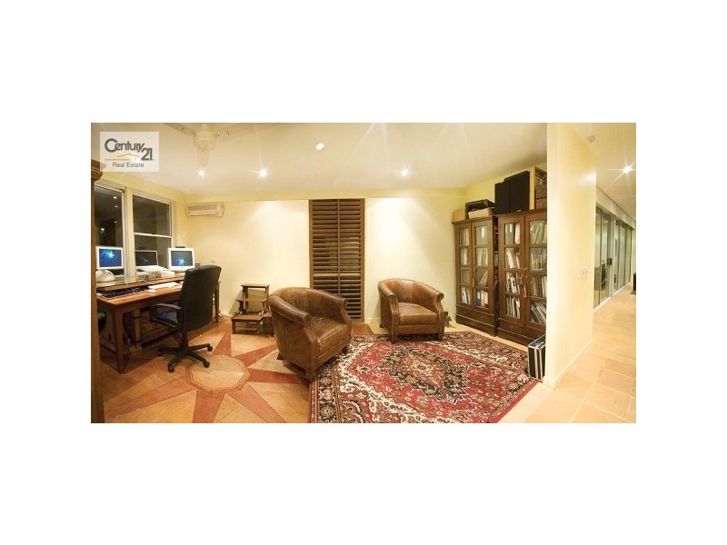 45 Cronin Avenue, Main Beach QLD 4217