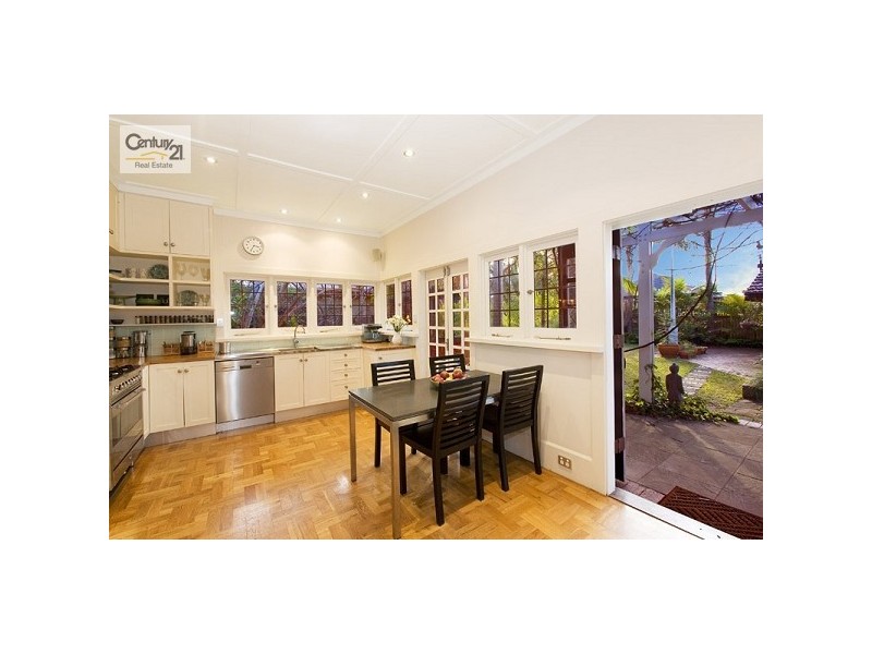 54 Duntroon Ave, Roseville NSW 2069
