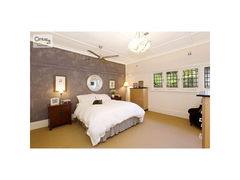 54 Duntroon Ave, Roseville NSW 2069