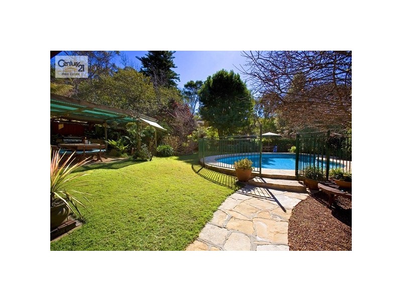 8 Barton Crescent, North Wahroonga NSW 2076