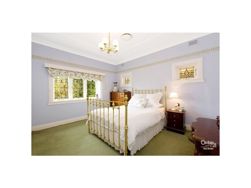 36 Duntroon Ave, Roseville NSW 2069