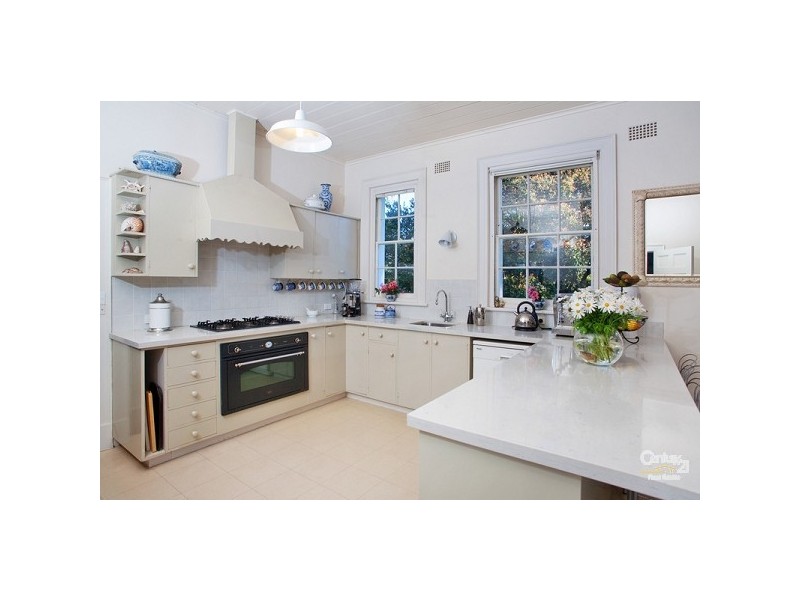 11 Avon Road, Pymble NSW 2073