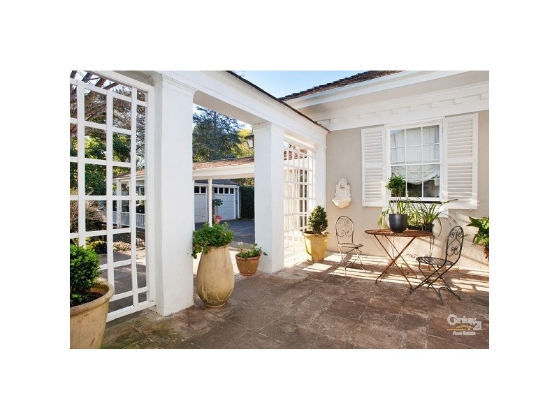 11 Avon Road, Pymble NSW 2073