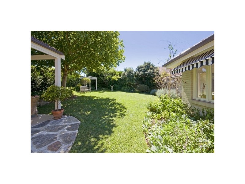 6 Heydon Avenue, Warrawee NSW 2074