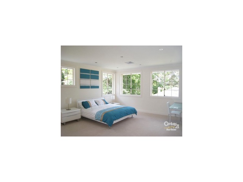 22 Macquarie Road, Pymble NSW 2073