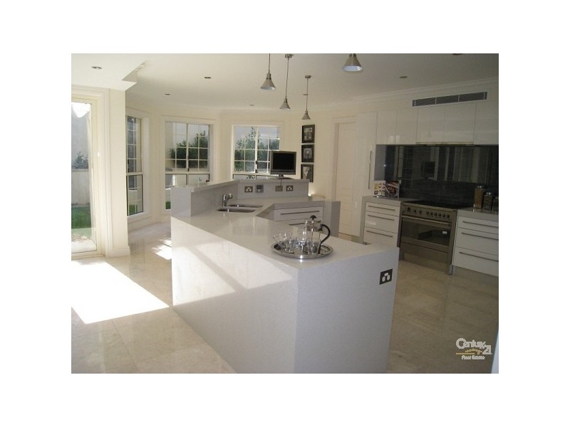 22 Macquarie Road, Pymble NSW 2073