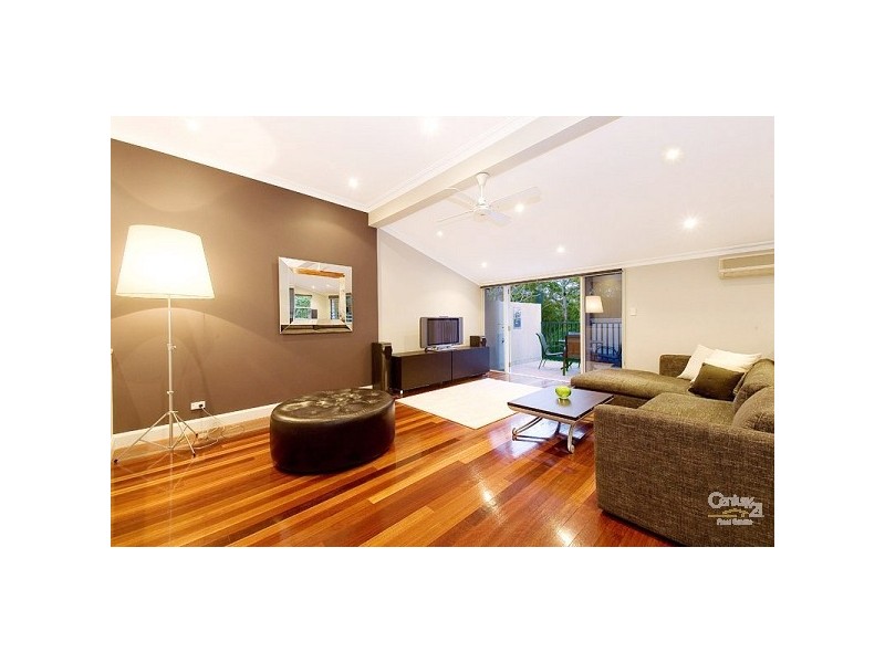 51 Findlay Avenue, Roseville NSW 2069