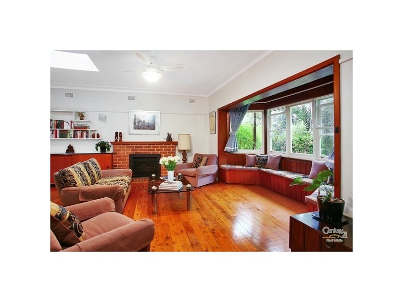 11 Lofberg Road, West Pymble NSW 2073