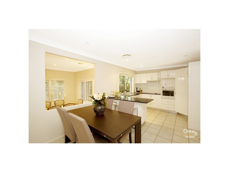 18 Hillcrest Drive, St Ives NSW 2075
