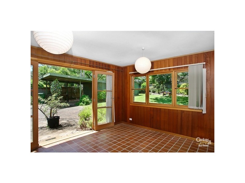 11 Warrimoo Avenue, St Ives NSW 2075