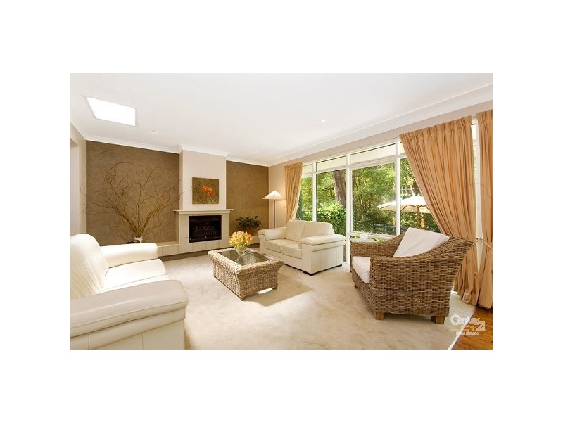 16 Edgewood Place, St Ives NSW 2075