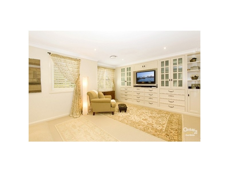 11 Oxford Place, St Ives NSW 2075