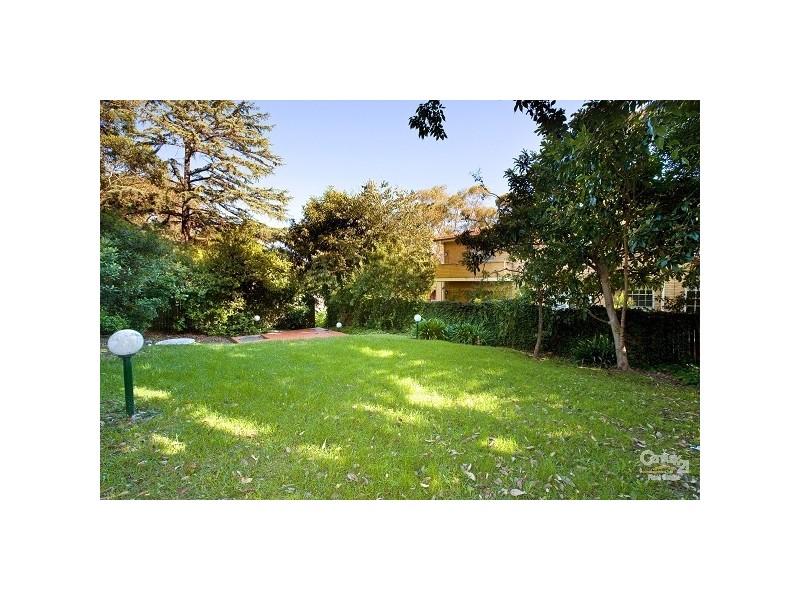 2/1 Sixth Mile Lane, off Larkin Lane, Roseville NSW 2069
