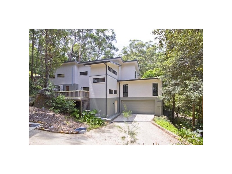 2B Pembroke Avenue, Turramurra NSW 2074