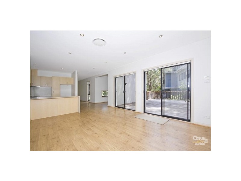 2B Pembroke Avenue, Turramurra NSW 2074