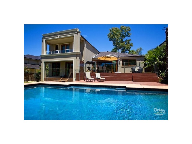 10 Lawson Pde, St Ives NSW 2075