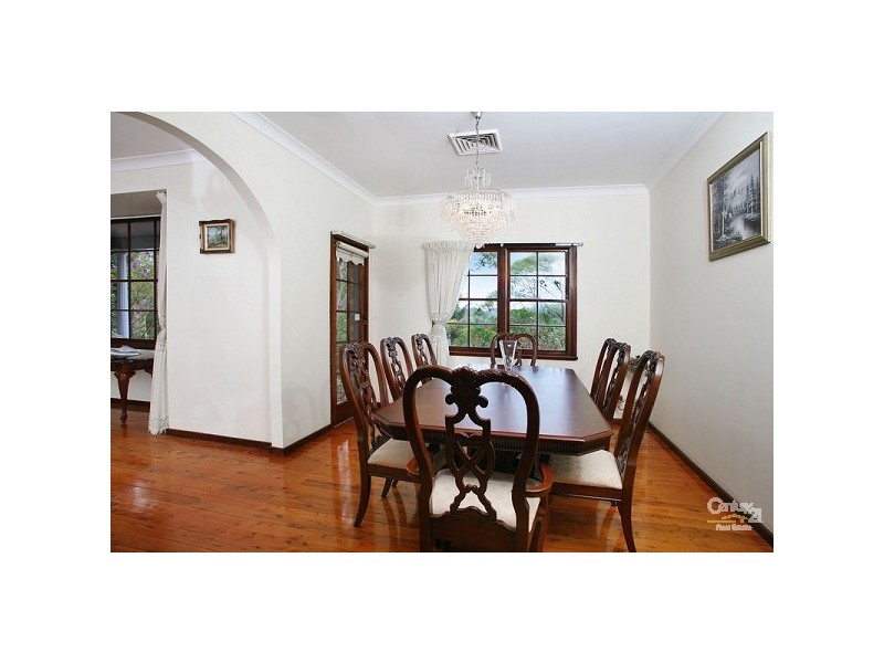 33 Nicholson Avenue, St Ives NSW 2075