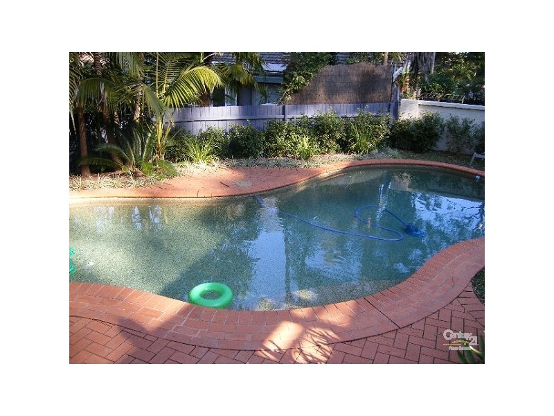 8 Catalpa Crescent, Turramurra NSW 2074