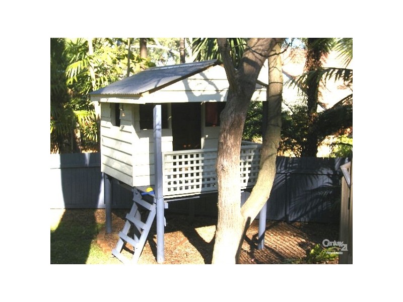 8 Catalpa Crescent, Turramurra NSW 2074