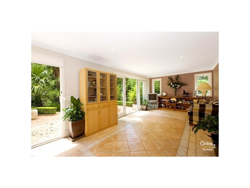 7 Maytone Avenue off Illeroy Ave, Killara NSW 2071