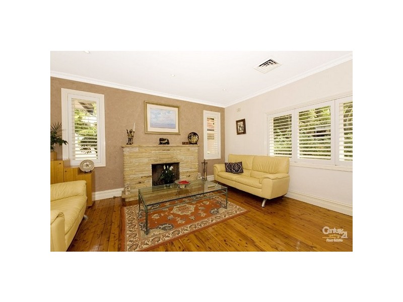 7 Maytone Avenue off Illeroy Ave, Killara NSW 2071