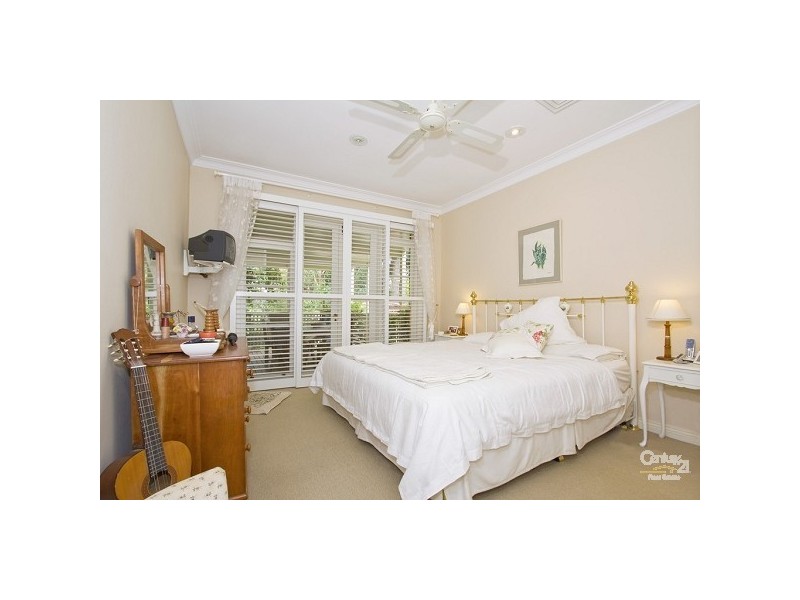 16 Inverallan Avenue, West Pymble NSW 2073