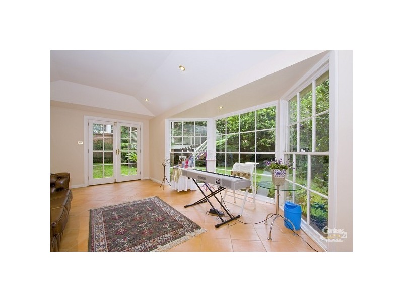 16 Inverallan Avenue, West Pymble NSW 2073