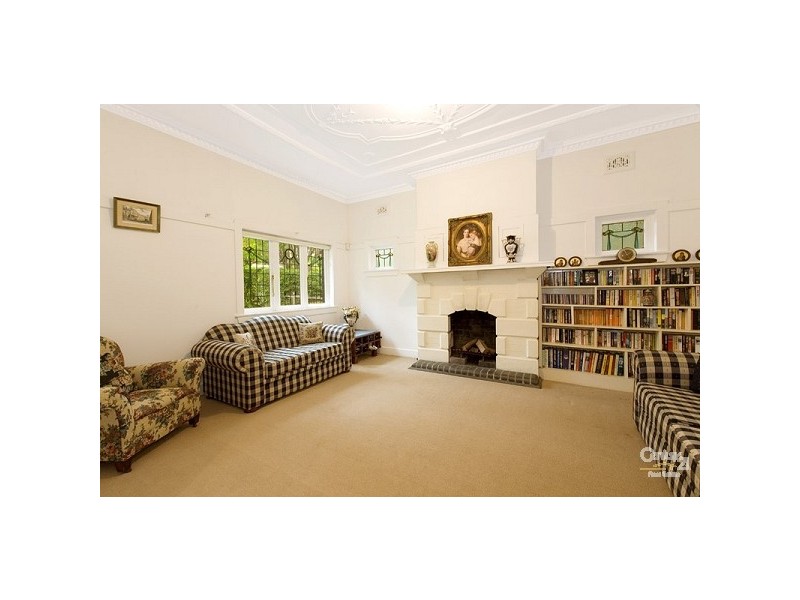 10 Bancroft Avenue, Roseville NSW 2069