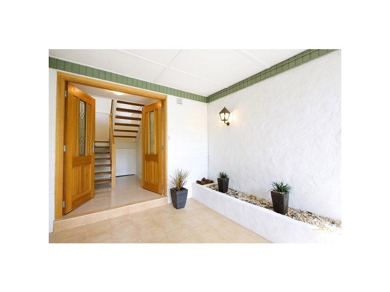 9 Robin Avenue, Turramurra NSW 2074