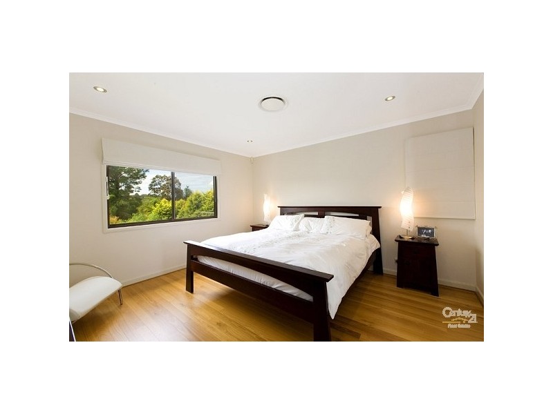 71 Eastern Arterial Rd, St Ives NSW 2075