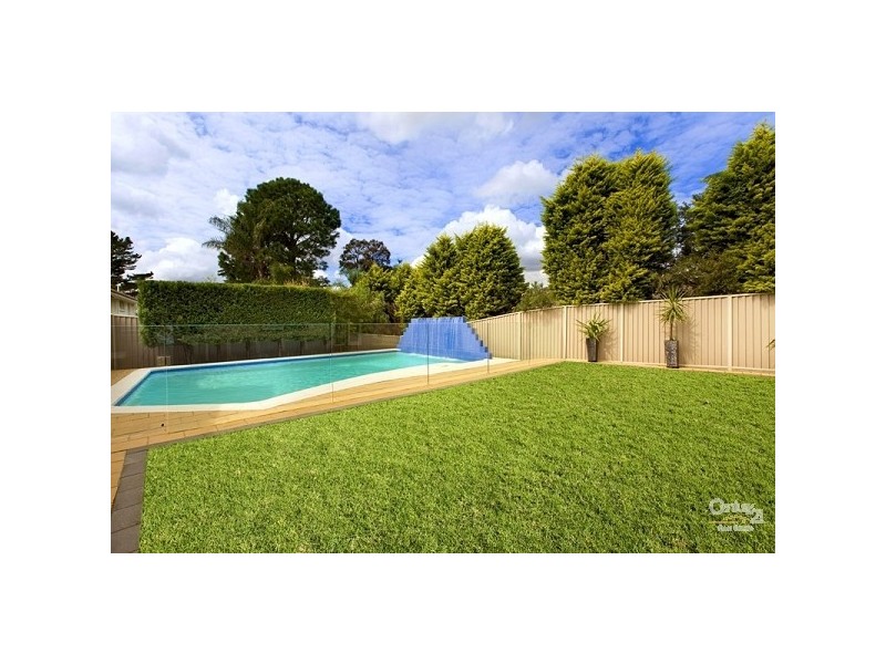 71 Eastern Arterial Rd, St Ives NSW 2075