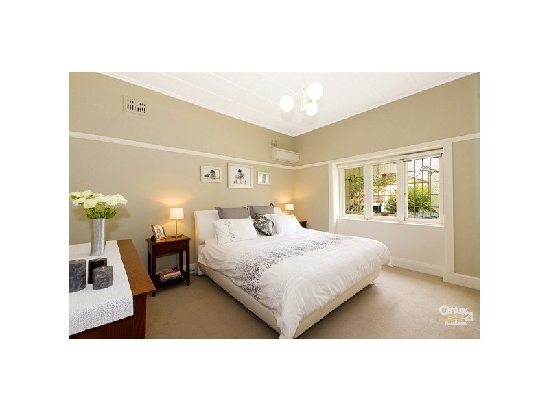 9 Strathmore Parade, Roseville NSW 2069