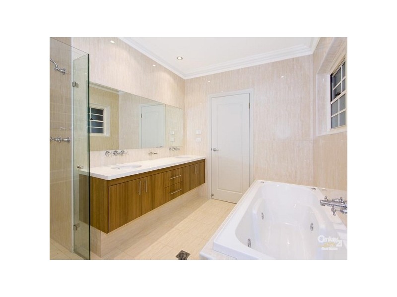 22 The Chase Road, Turramurra NSW 2074