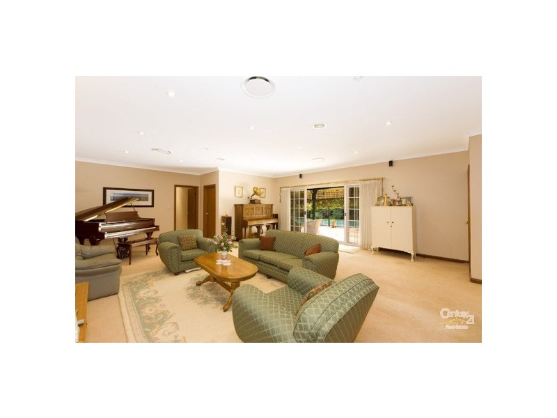 33b Eastern Arterial Road, St Ives NSW 2075