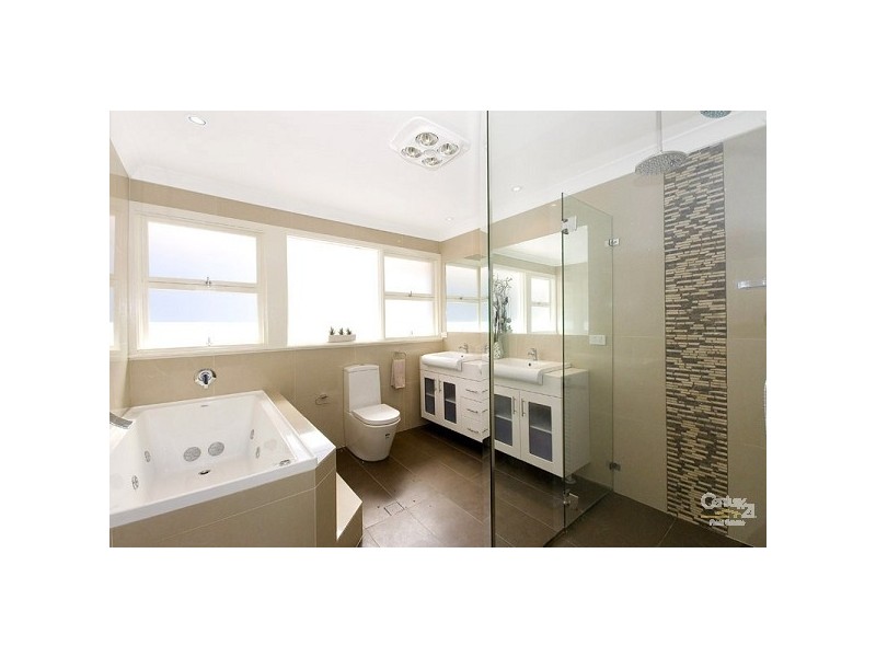 98 Douglas St, St Ives NSW 2075