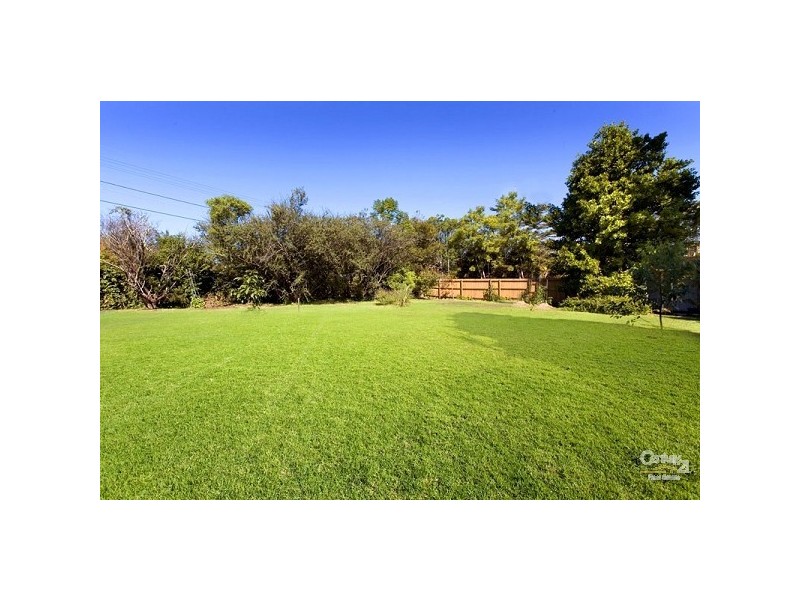 8 Wyomee Avenue, West Pymble NSW 2073
