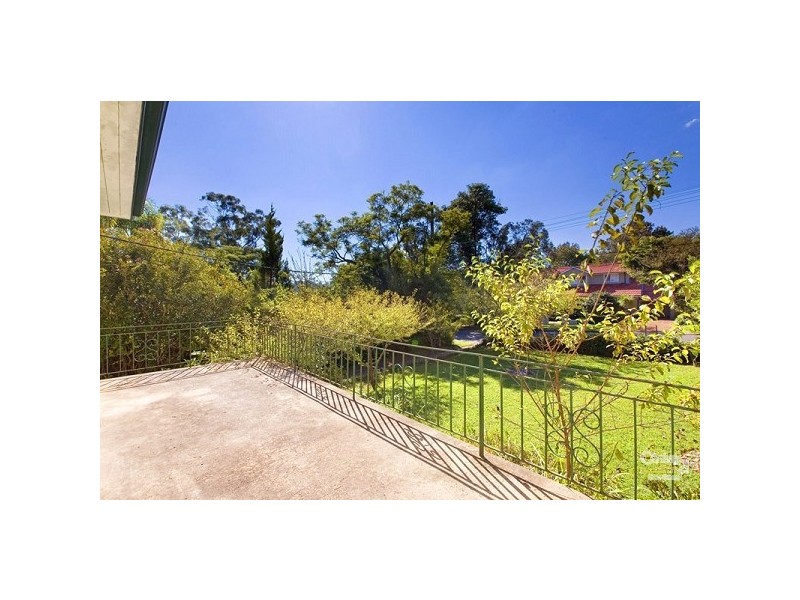 8 Wyomee Avenue, West Pymble NSW 2073
