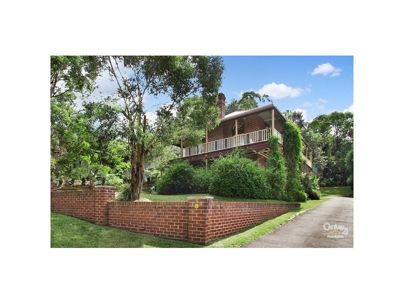 8 Elizabethan Place, St Ives NSW 2075