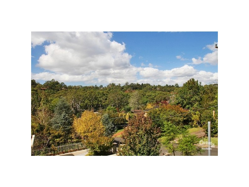 8 Elizabethan Place, St Ives NSW 2075