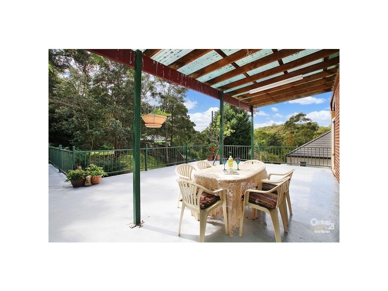 8 Elizabethan Place, St Ives NSW 2075